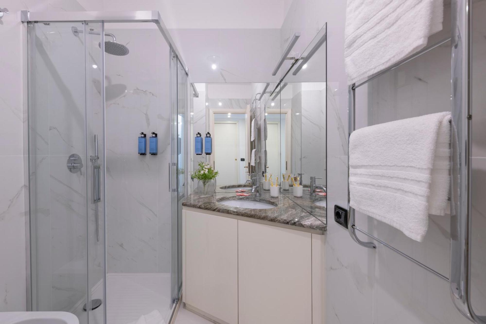 Milan Royal Suites - Duomo Santo Stefano Εξωτερικό φωτογραφία