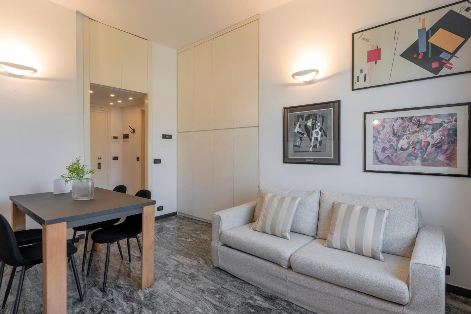 Milan Royal Suites - Duomo Santo Stefano Εξωτερικό φωτογραφία